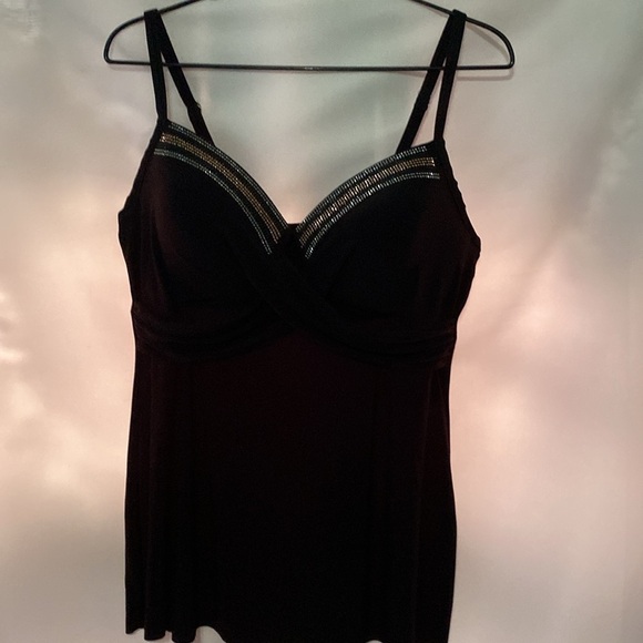 MIRACLESUIT Black WITH SILVER GOLD ACCENTS WO SIZE 14 UNDERWIRE SWIM TOP CLEAN - Picture 7 of 13
